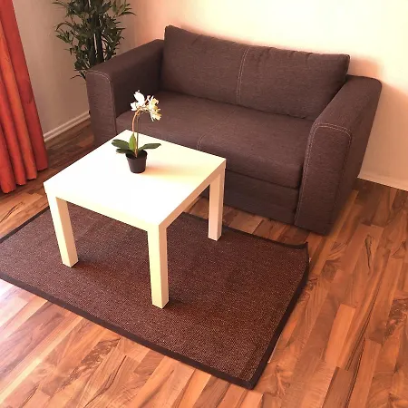 Redhouse Apartment Regensburg